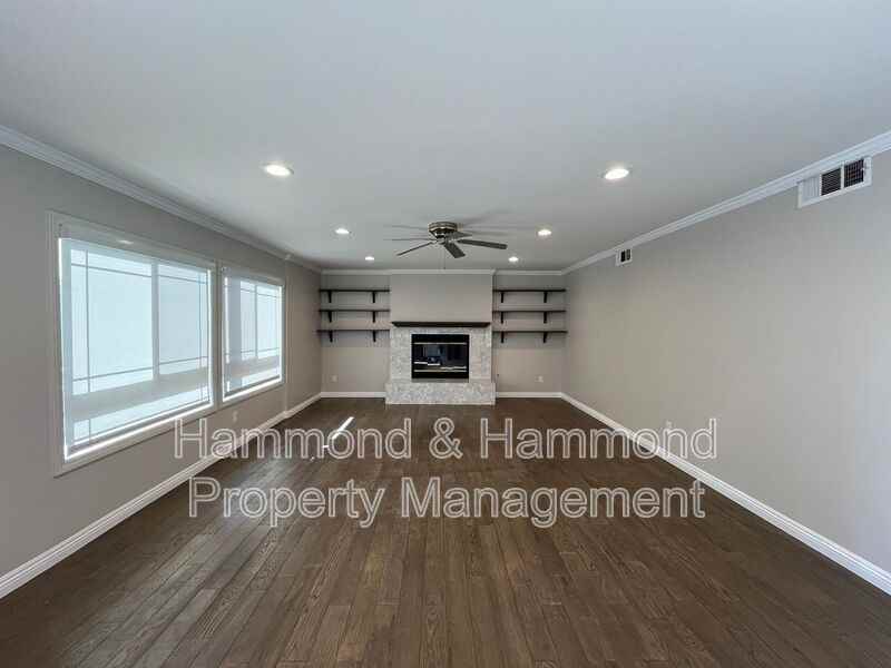10436 Amestoy Ave - Photo 5 of 31