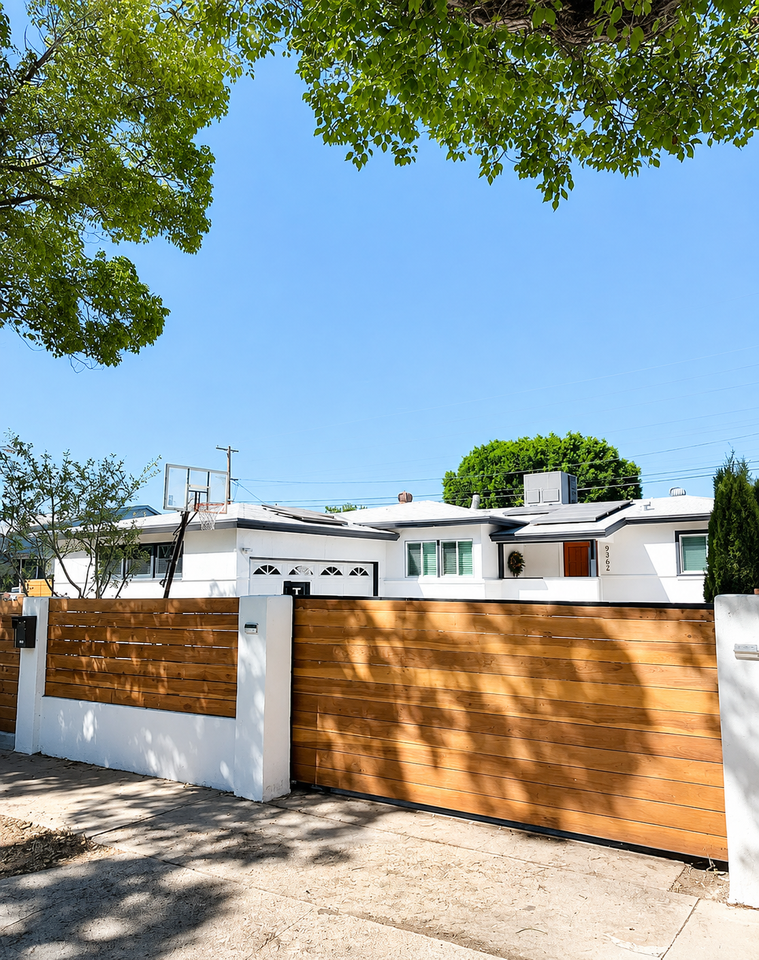 9362 Nagle Ave - Photo 6 of 7