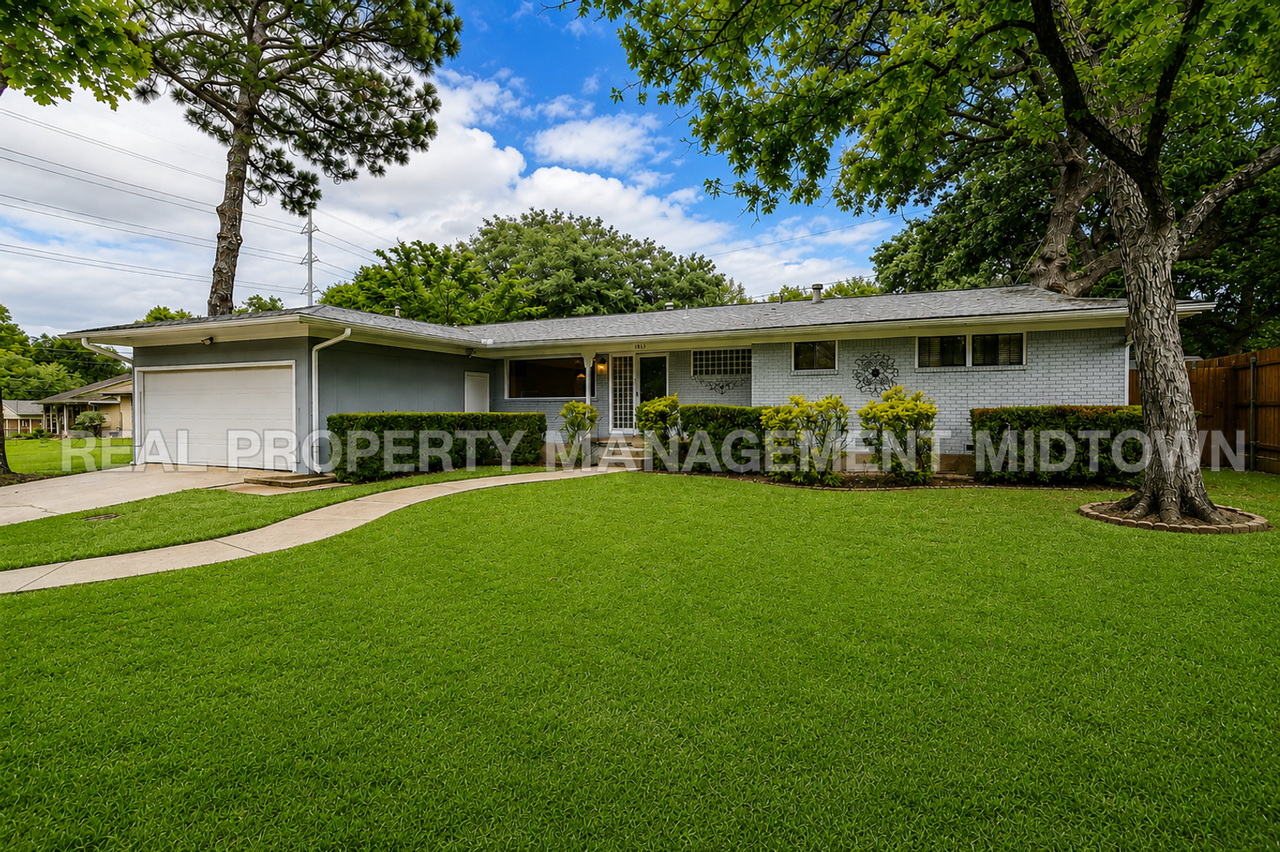 1813 Thomas Pl - Photo 2 of 40