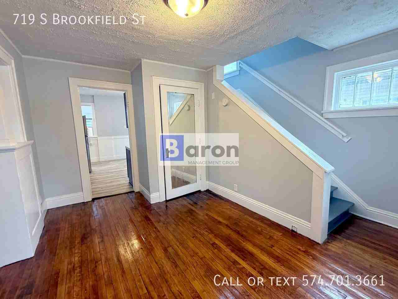 719 S Brookfield St - Photo 4 of 13