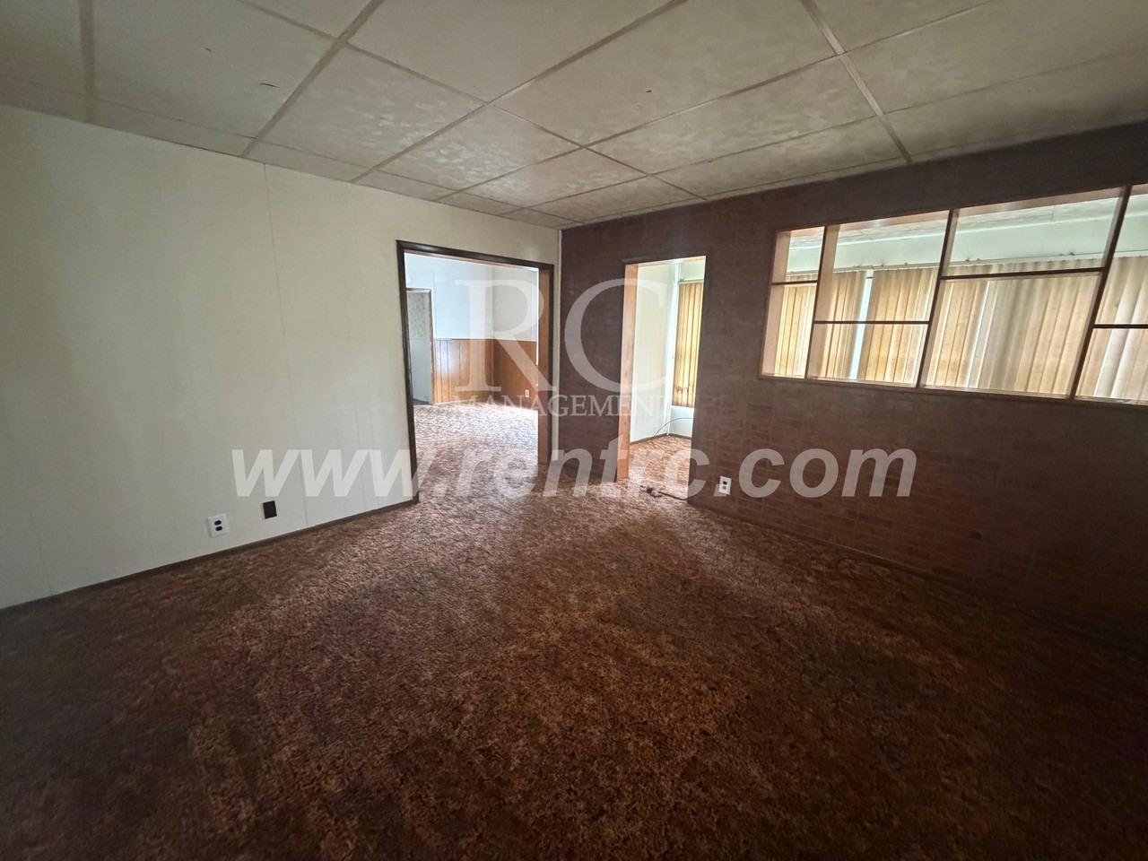 411 Anderson St - Photo 7 of 17