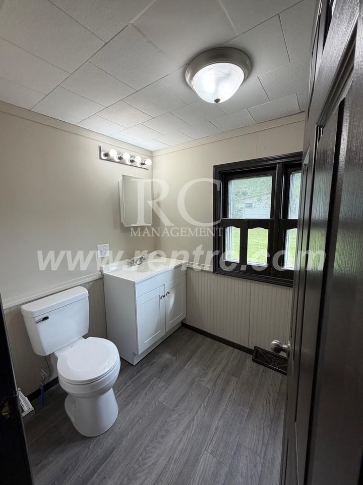 25 N Alexander St #S - Photo 5 of 20