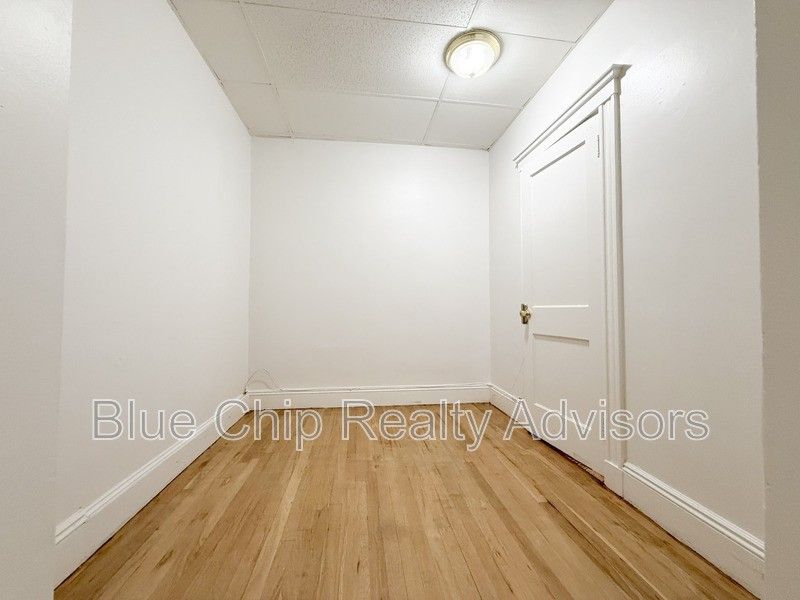 7 Holland Ave #8 - Photo 7 of 11