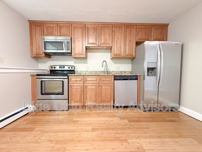 35 Stonehenge Rd #6 - Photo 6 of 9
