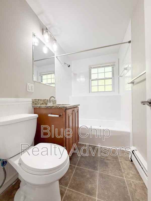35 Stonehenge Rd #6 - Photo 7 of 9