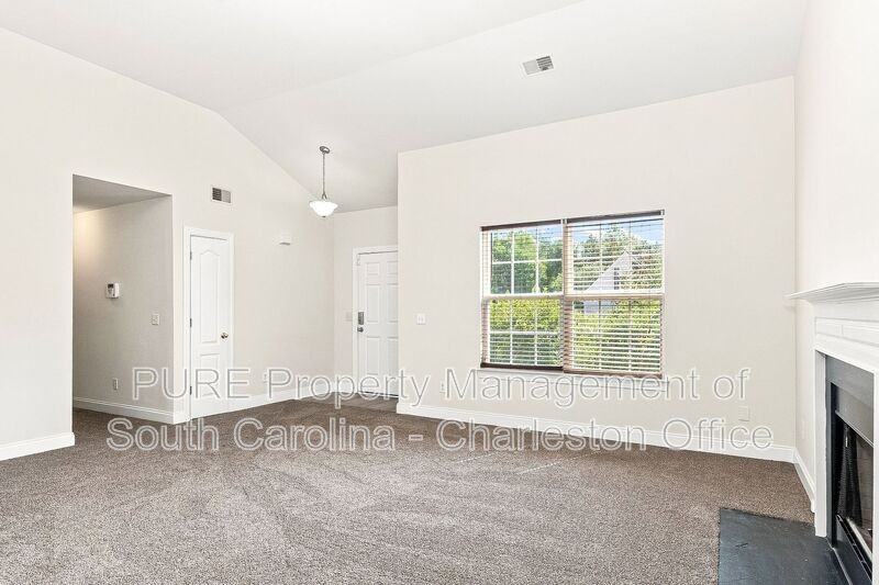 229 Equinox Cir - Photo 7 of 38
