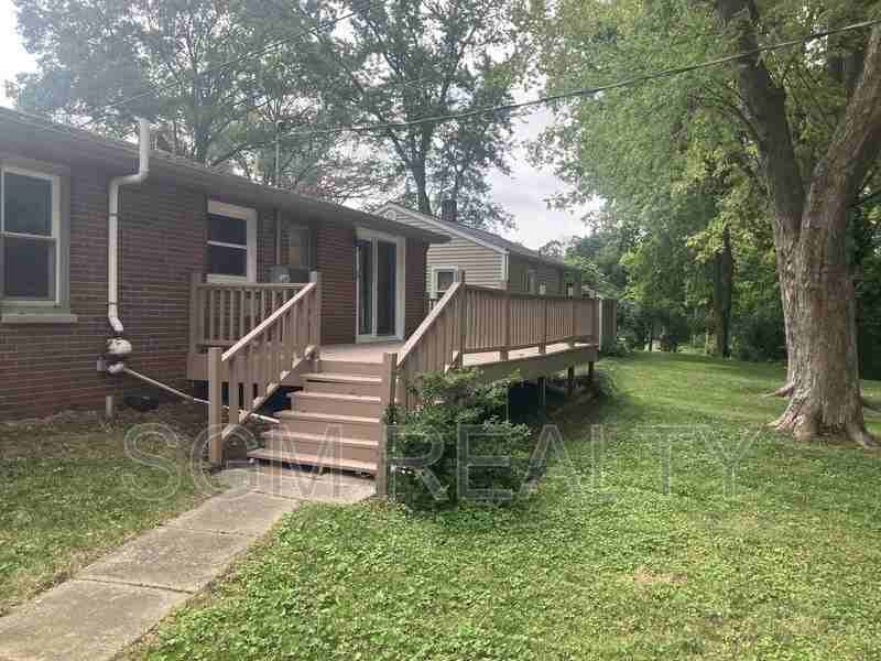 315 N Cedar St - Photo 3 of 17
