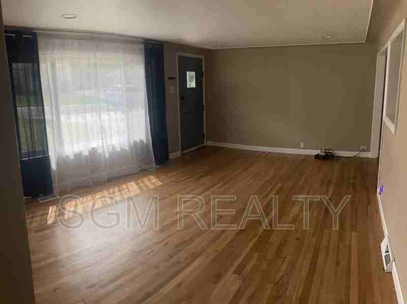 315 N Cedar St - Photo 7 of 17