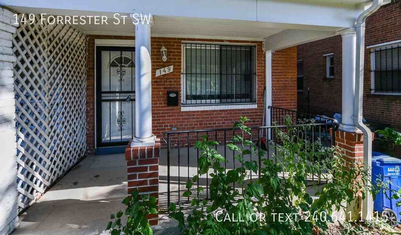149 Forrester St Sw - Photo 4 of 40