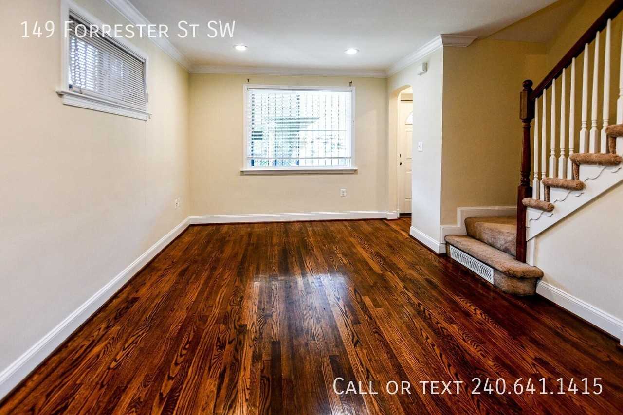 149 Forrester St Sw - Photo 6 of 40