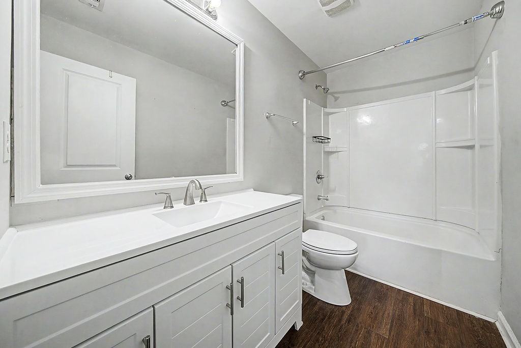 310 Saint Lucas Ct - Photo 7 of 28