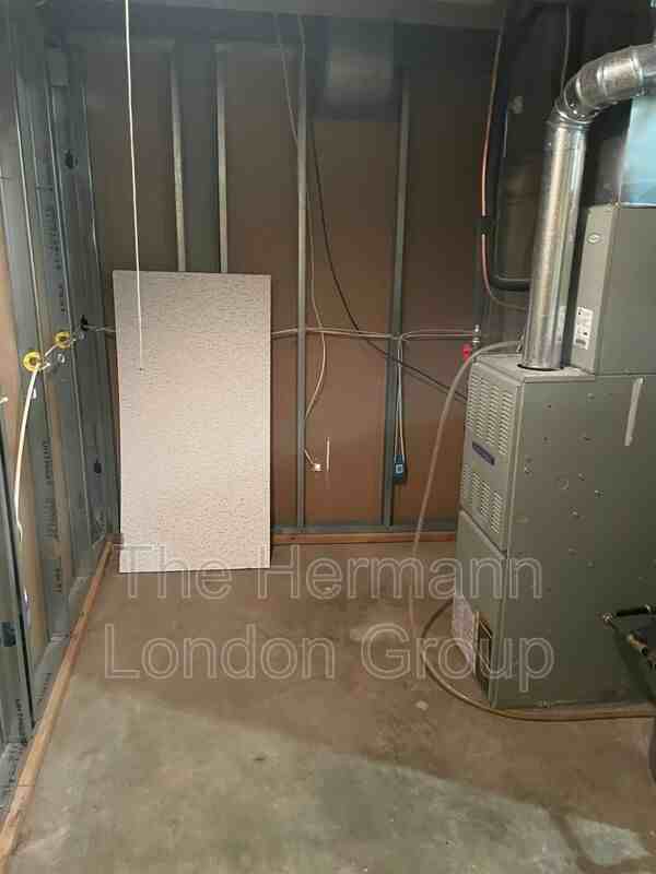 451 Golden Valley Dr - Photo 3 of 28