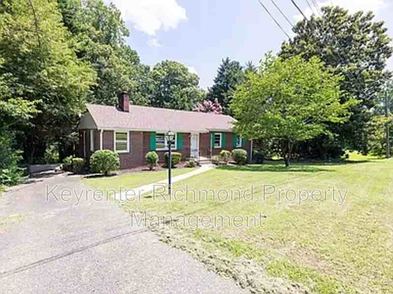 2811 Bon Oaks Ln - Photo 2 of 28