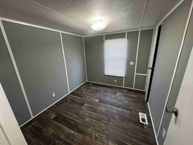 428 Starlit Dr - Photo 4 of 9