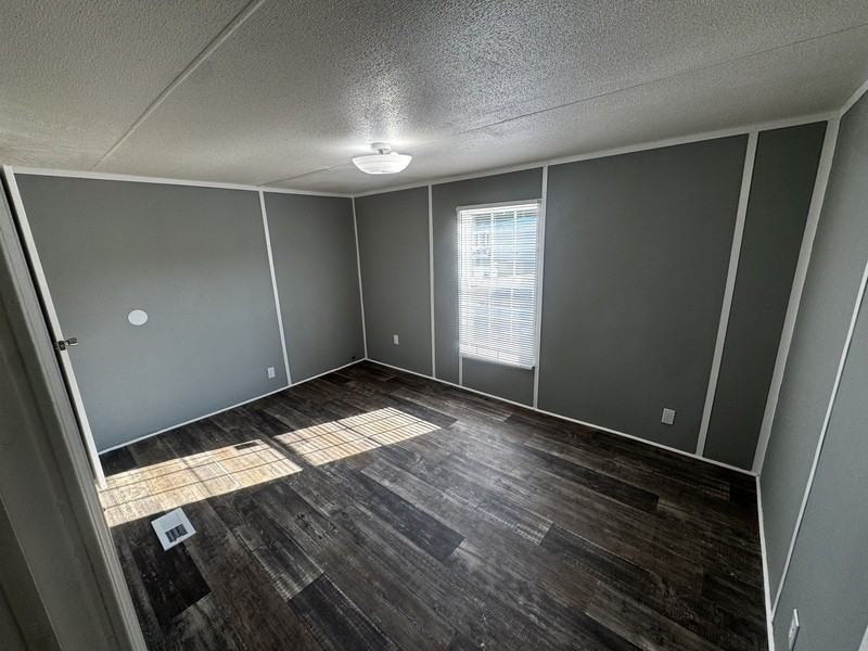 428 Starlit Dr - Photo 5 of 9