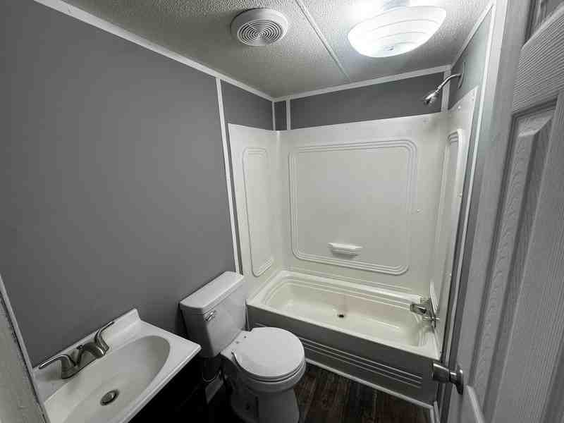 428 Starlit Dr - Photo 6 of 9