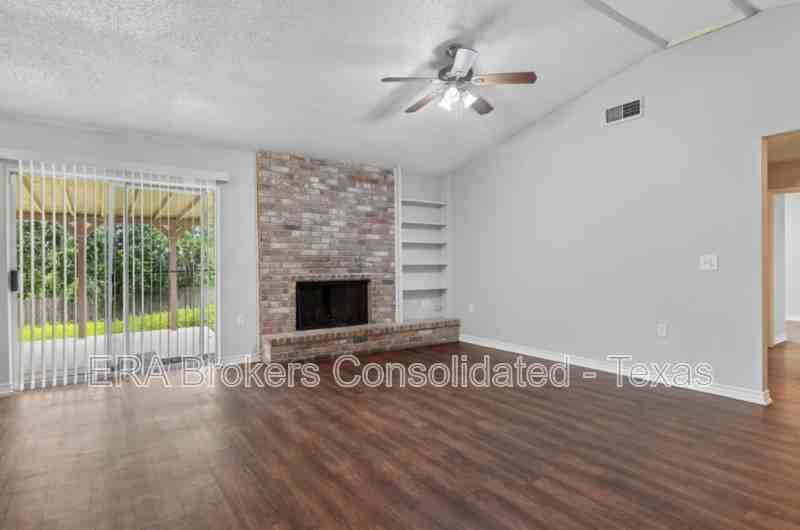 10341 Flatland Trl - Photo 2 of 13