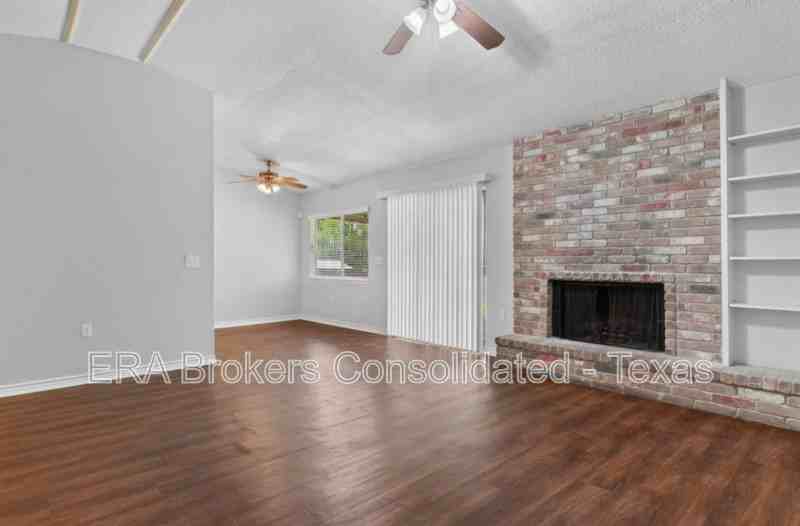10341 Flatland Trl - Photo 3 of 13