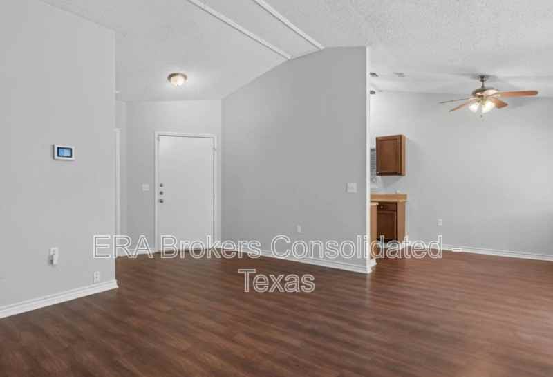 10341 Flatland Trl - Photo 4 of 13