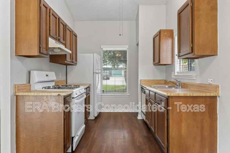 10341 Flatland Trl - Photo 6 of 13