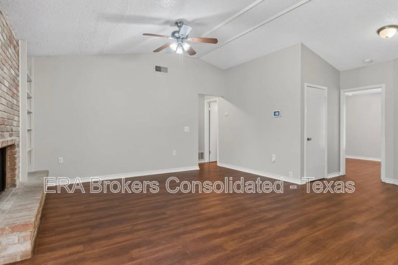 10341 Flatland Trl - Photo 7 of 13