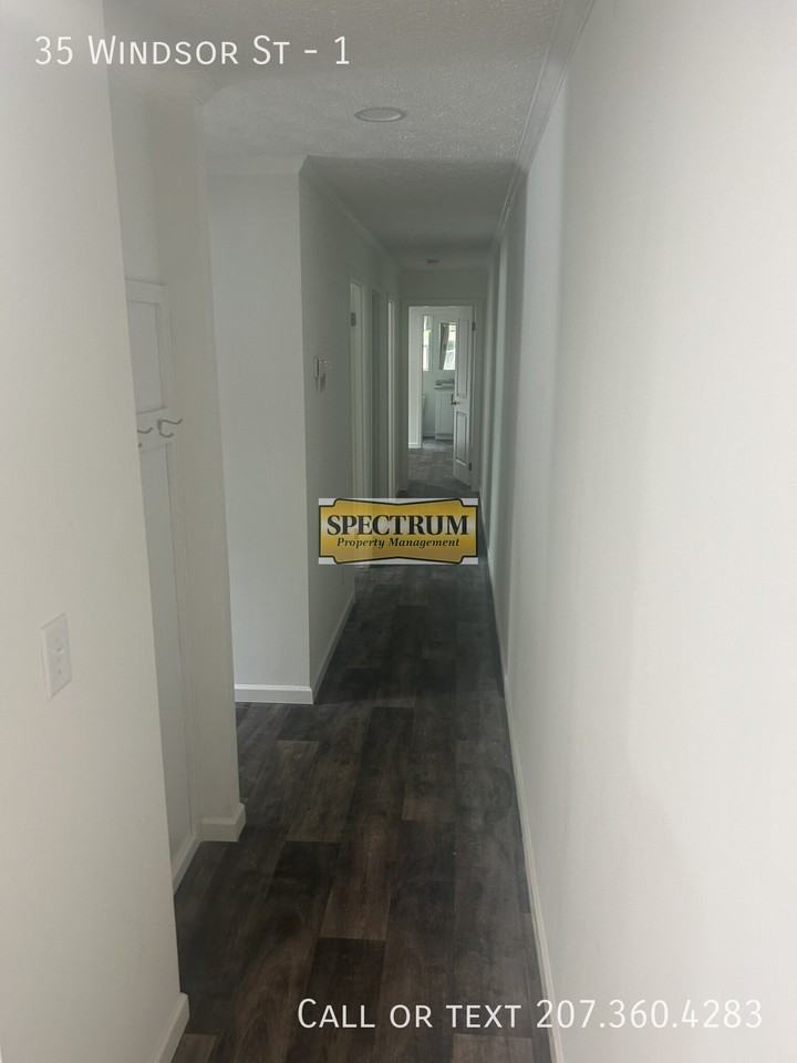35 Windsor St #1 - Photo 5 of 12