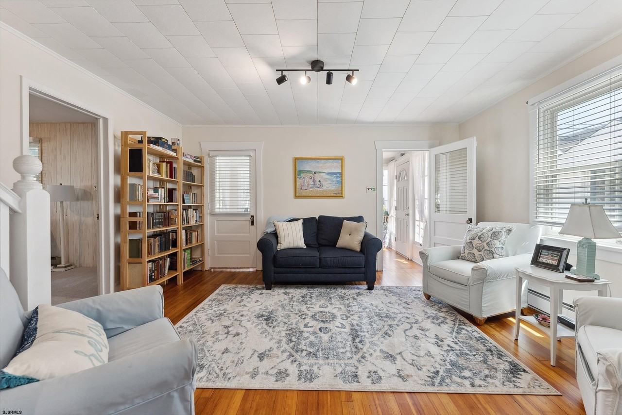 26 N Martindale Ave - Photo 2 of 32