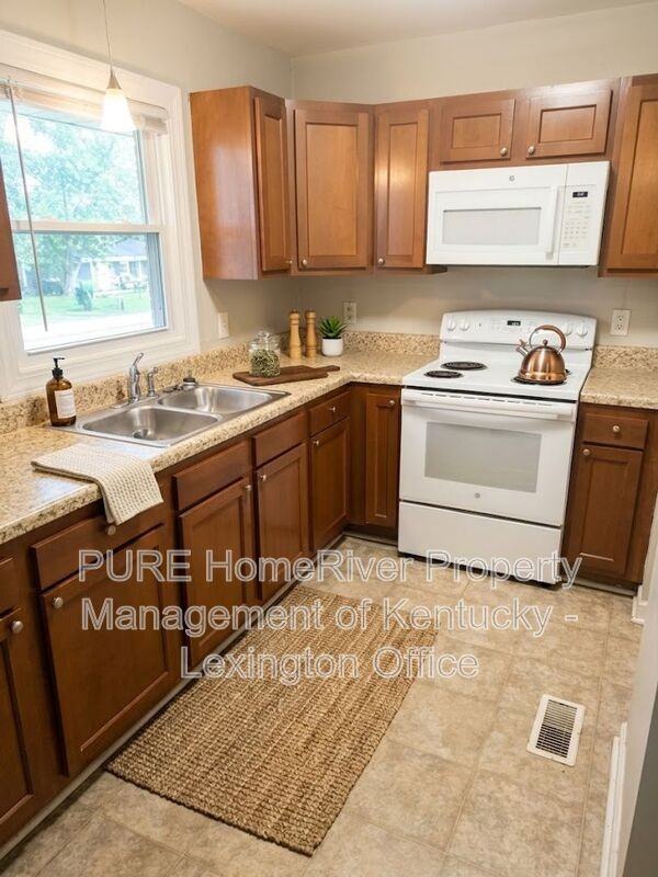 313 Radcliffe Rd #A - Photo 2 of 37