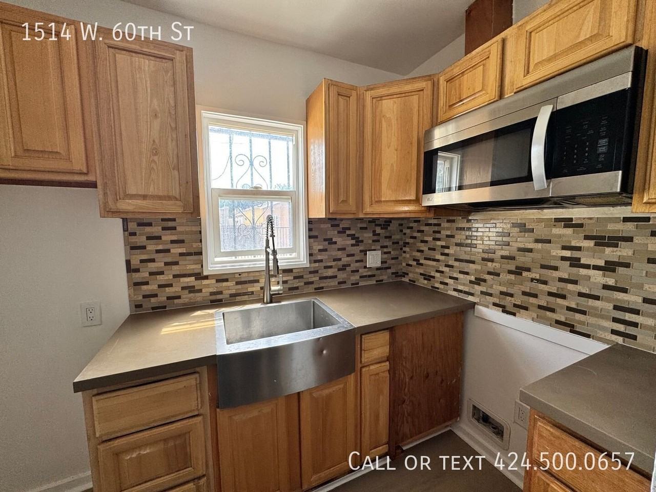1514 W 60th St - Photo 4 of 6