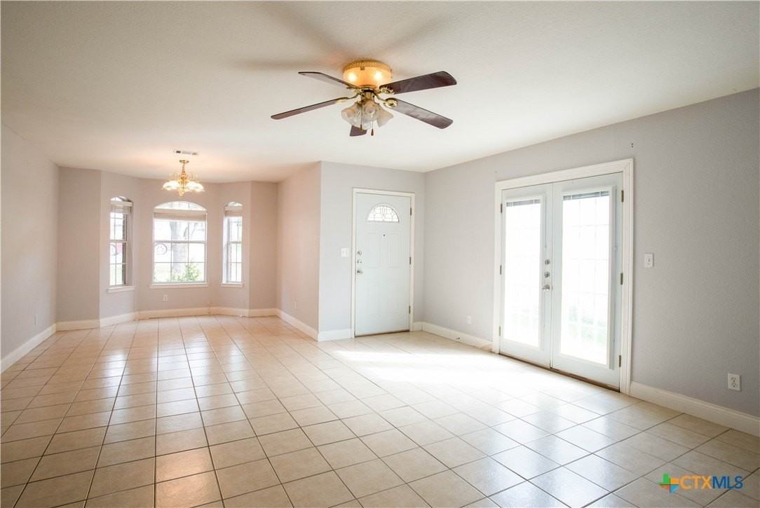 1149 Mira Loma Ln - Photo 6 of 22