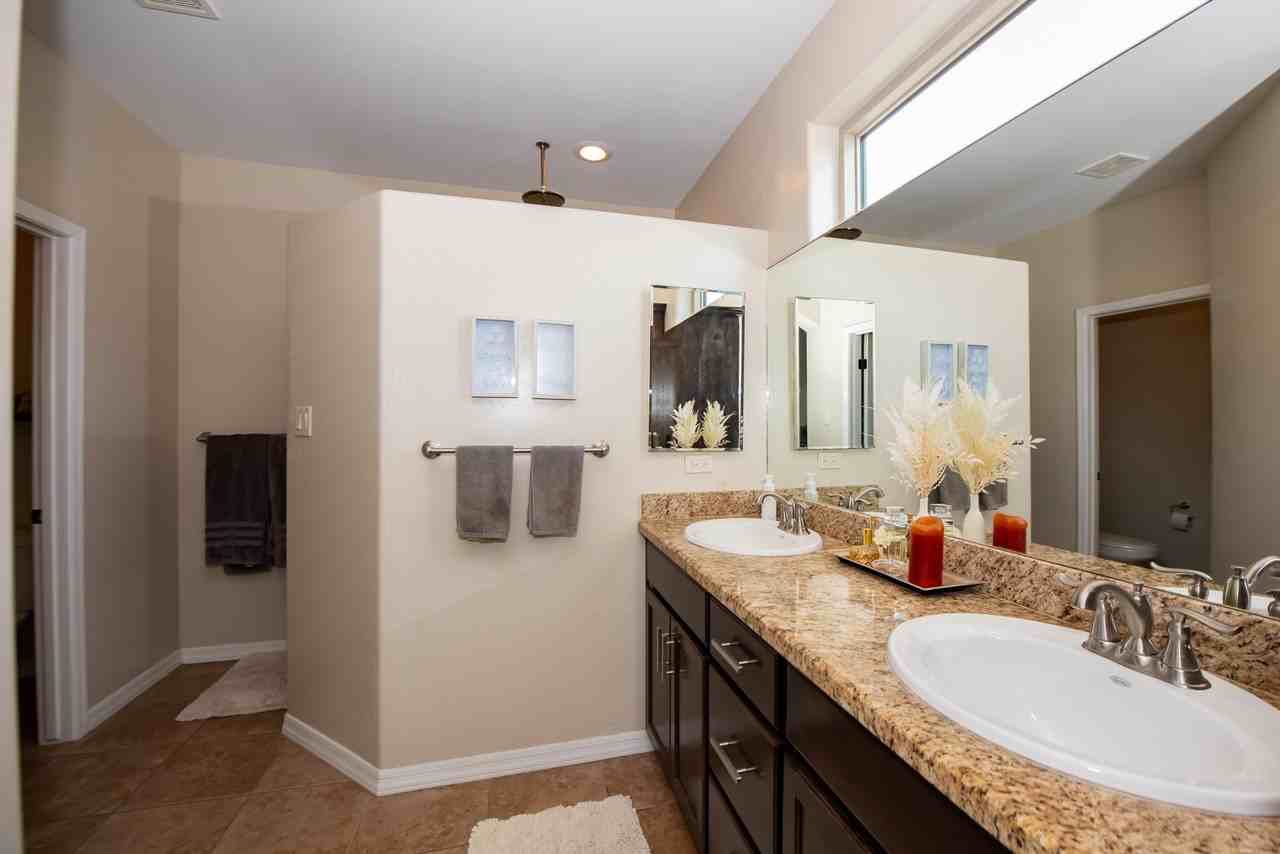 3627 S Tillman Way - Photo 6 of 31