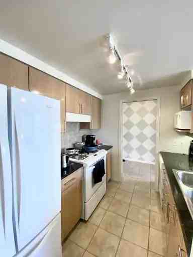193 Aquarius Mews #3205 - Photo 5 of 7
