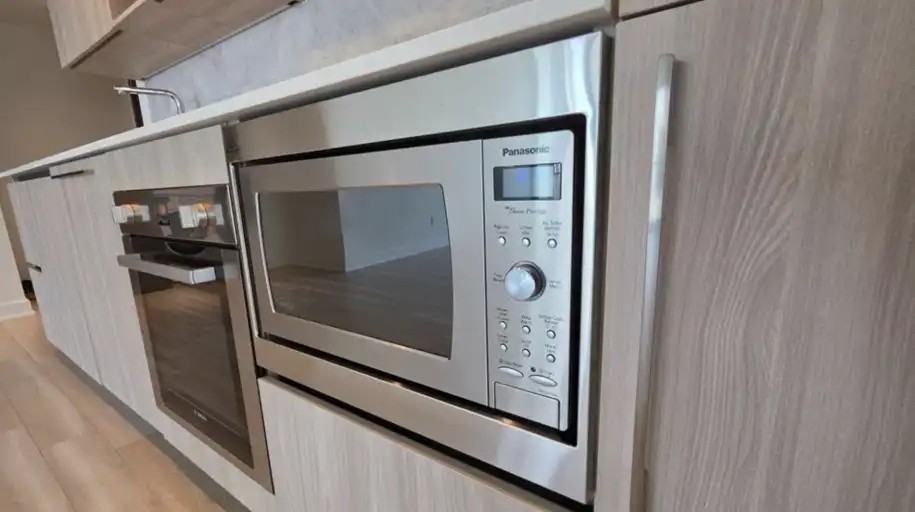 17 Bathurst St #2506 - Photo 4 of 22