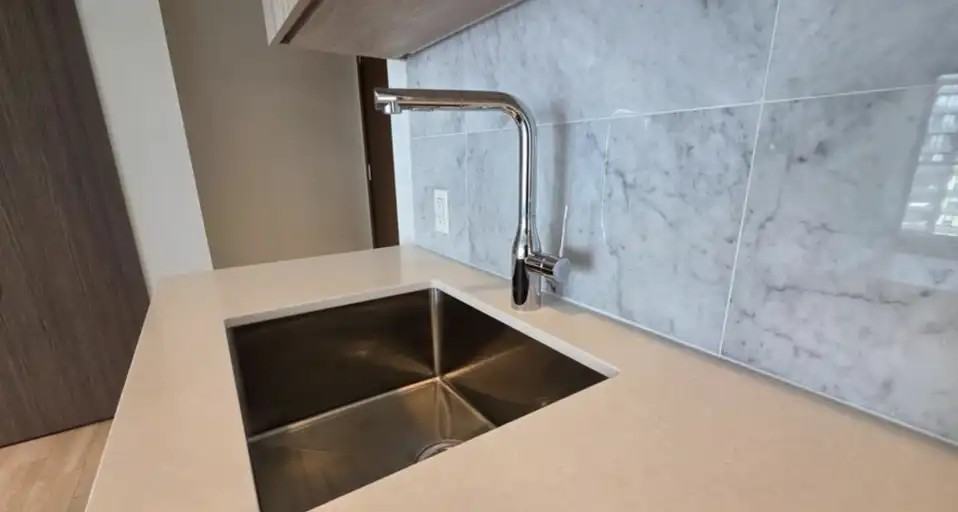 17 Bathurst St #2506 - Photo 5 of 22