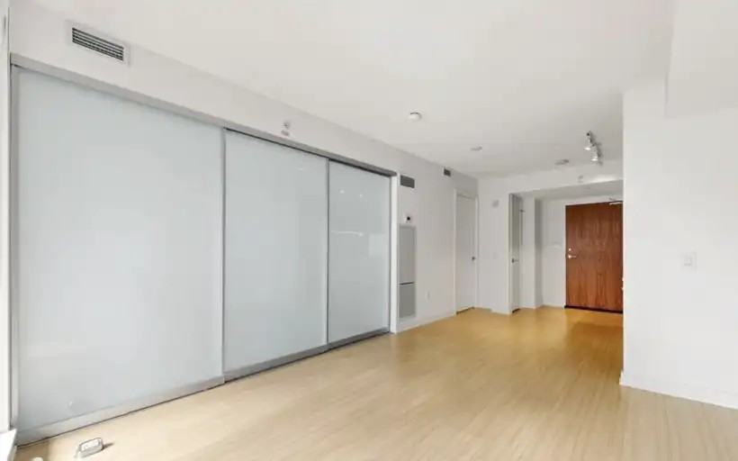 75 Queens Wharf Rd #310 - Photo 3 of 16