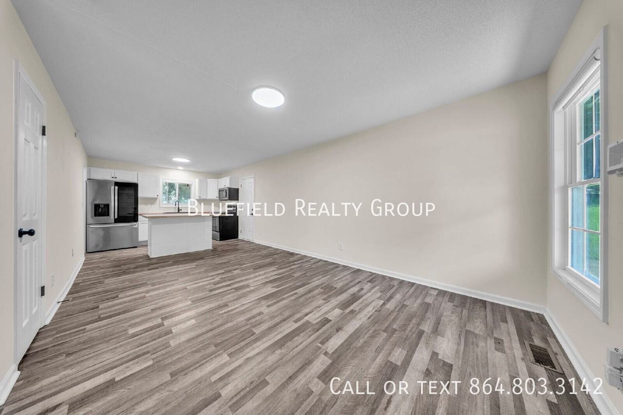 130 Harmony Dr - Photo 5 of 27