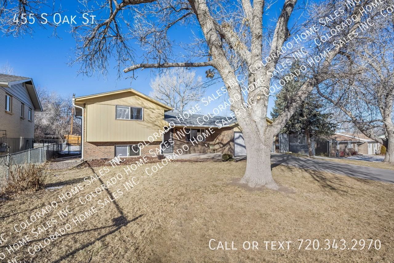 455 S Oak St - Photo 2 of 19