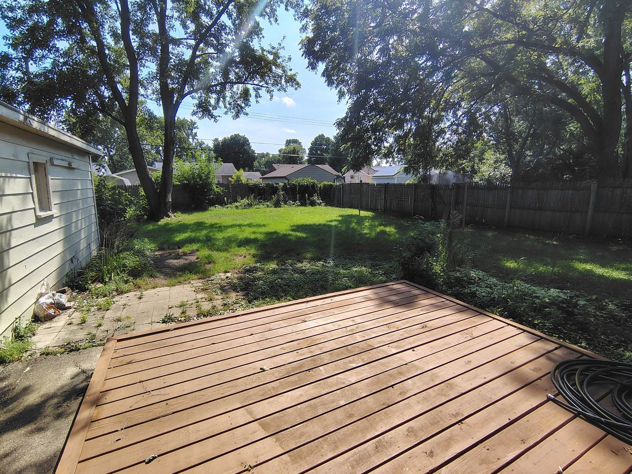 1213 Kingsley Dr - Photo 2 of 8