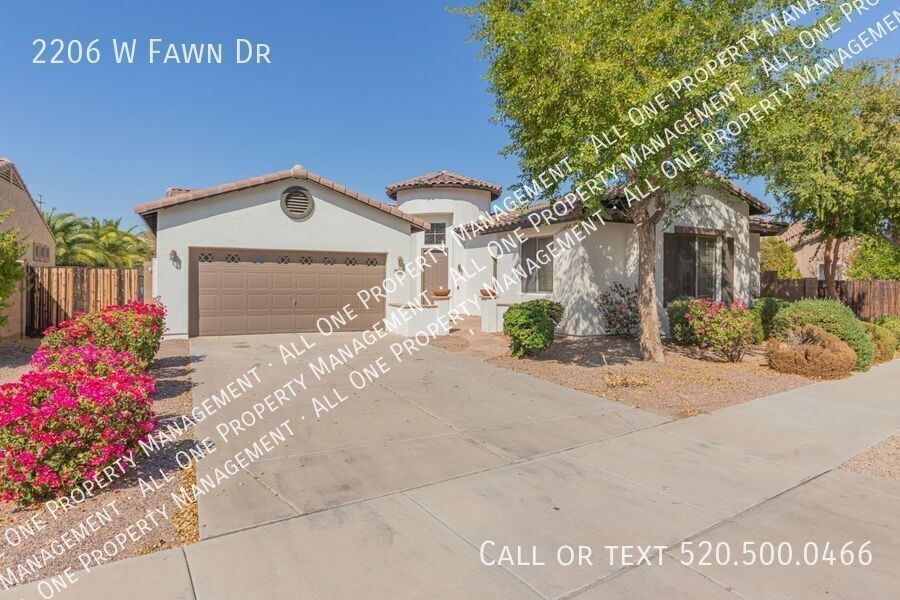 2206 W Fawn Dr - Photo 2 of 34