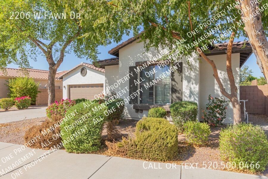 2206 W Fawn Dr - Photo 3 of 34