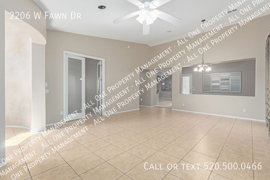 2206 W Fawn Dr - Photo 5 of 34