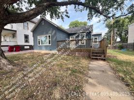 916 W 10th St - Photo 1 of 1