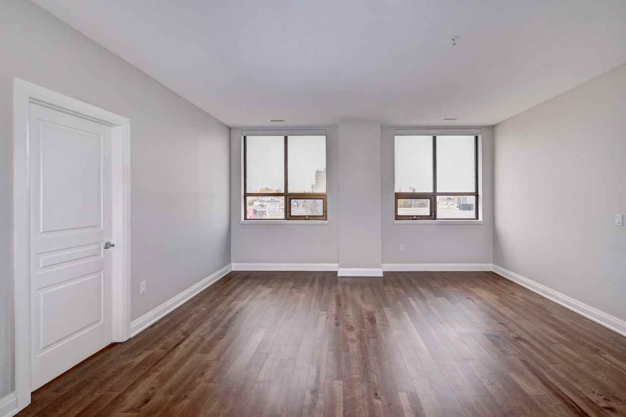 Gummer Building Apartments - Photo 7 of 24