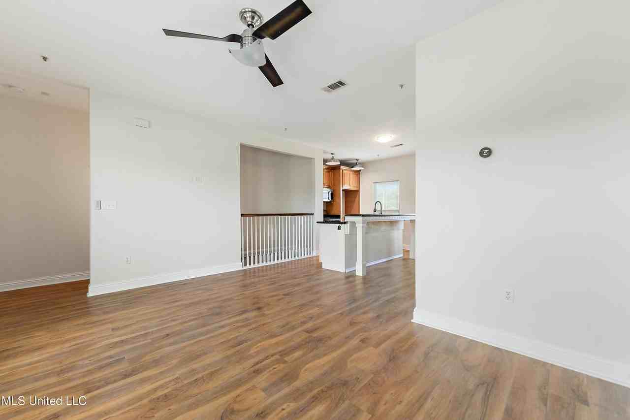1400 Mill Rd - Photo 5 of 24