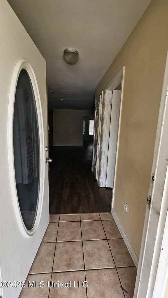 5451 Quail Creek Cir - Photo 2 of 7