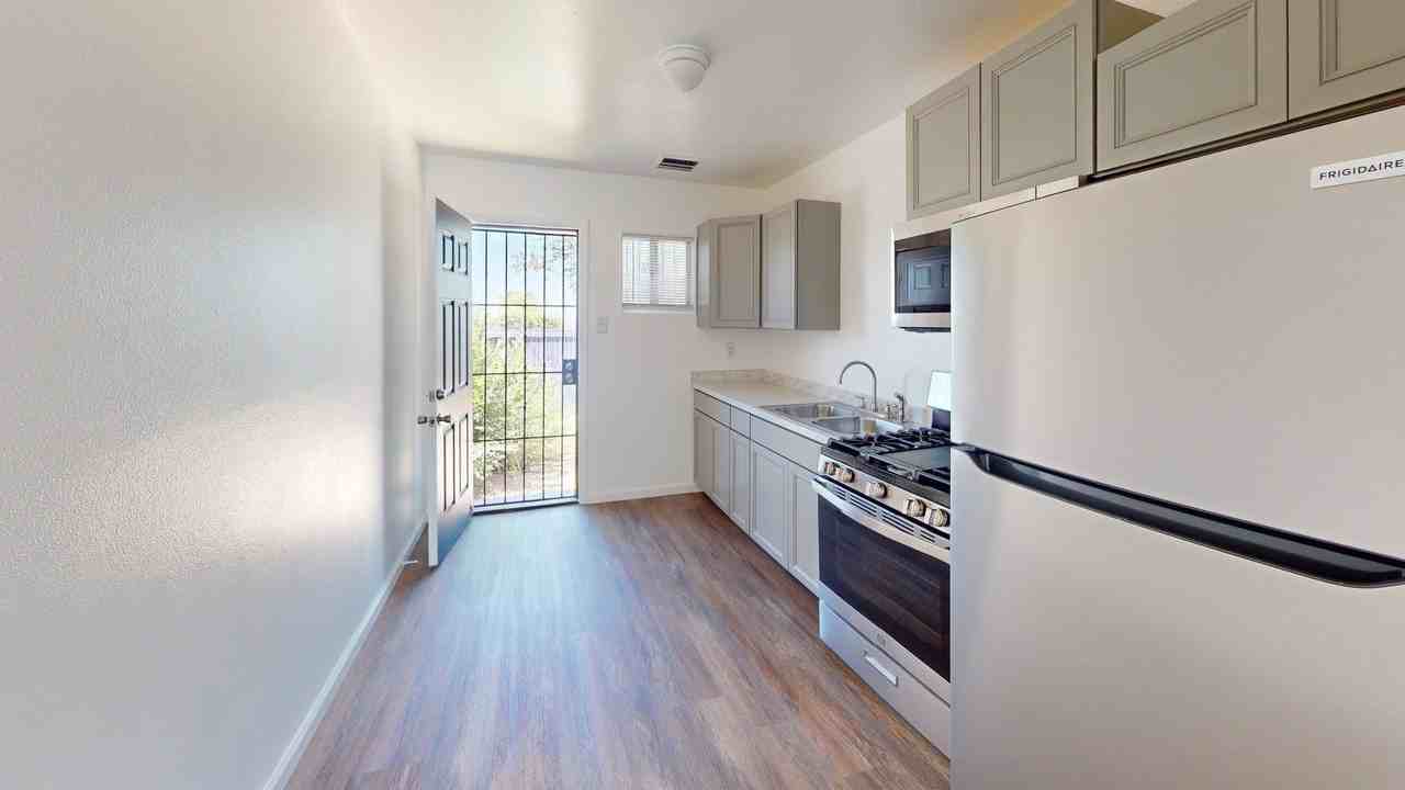 3409 Eastern Ave Se #6 - Photo 4 of 18