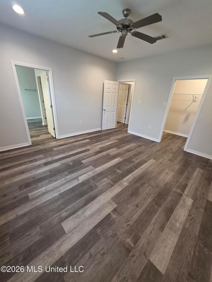 13074 Tracewood Dr - Photo 5 of 15