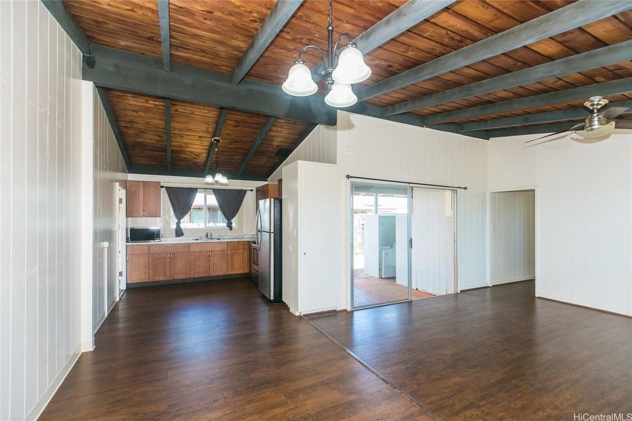 1390 Kaumahana Pl - Photo 5 of 14