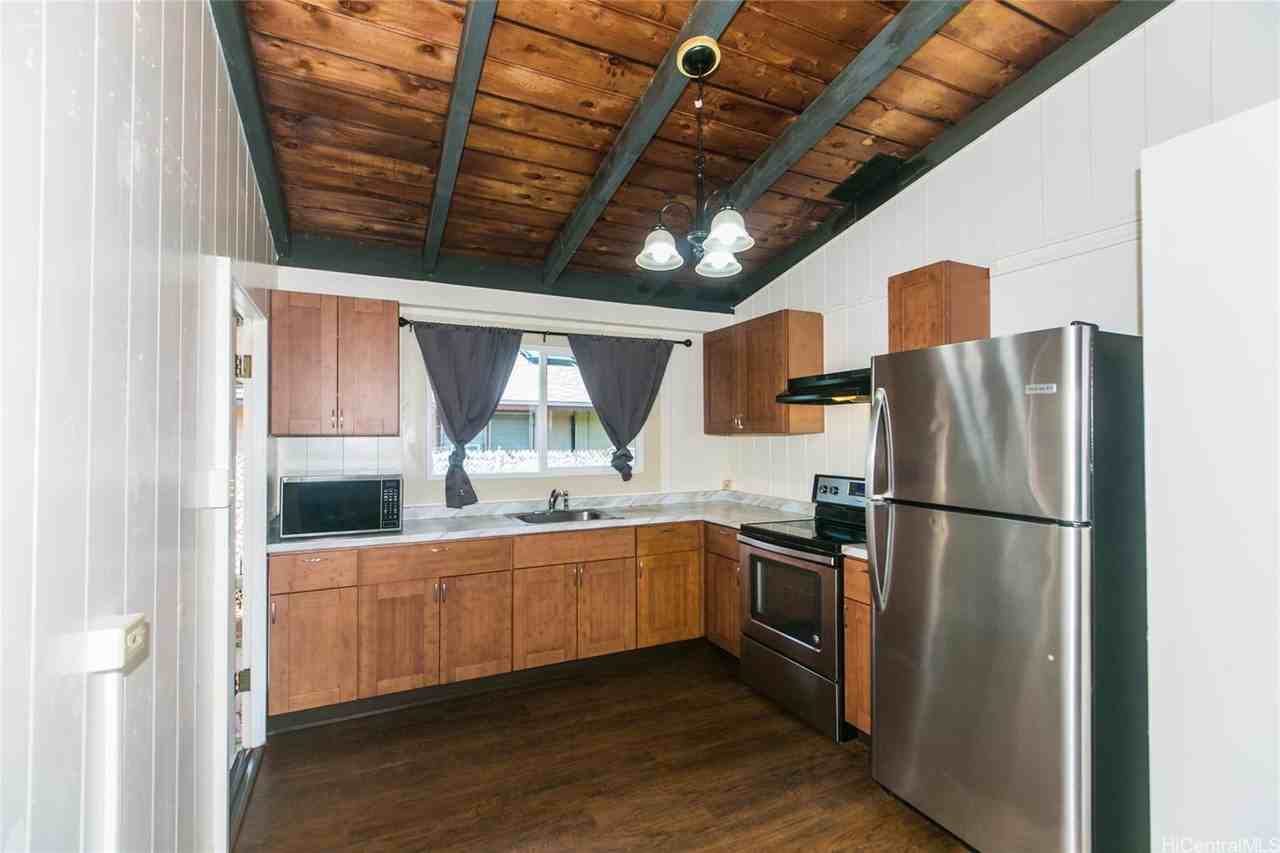 1390 Kaumahana Pl - Photo 6 of 14