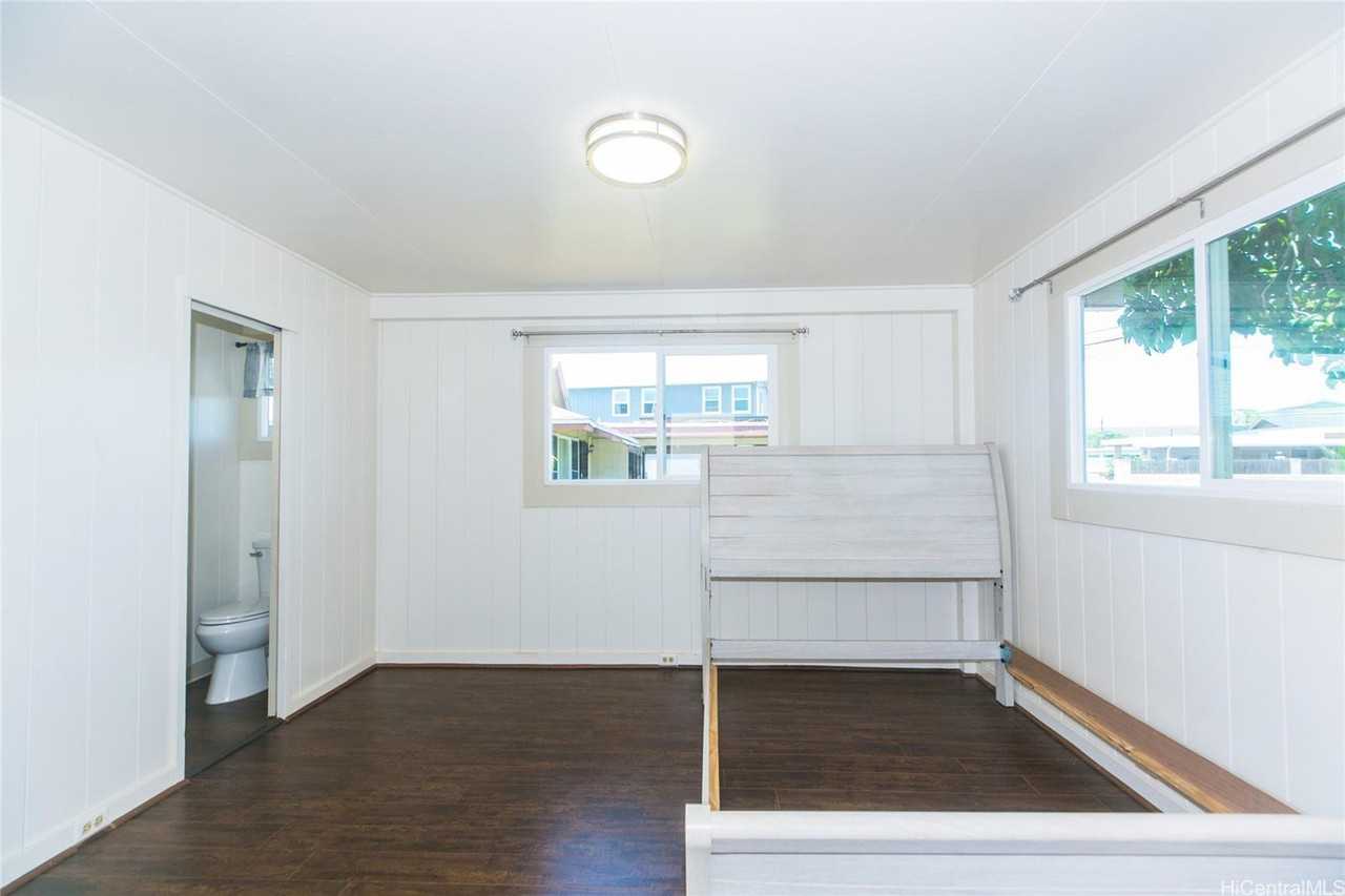 1390 Kaumahana Pl - Photo 7 of 14